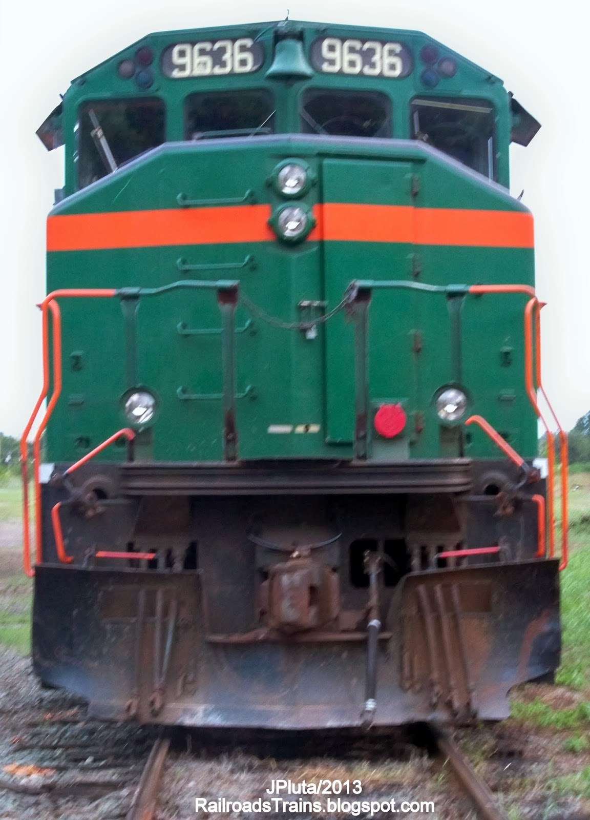 9636train.JPG
