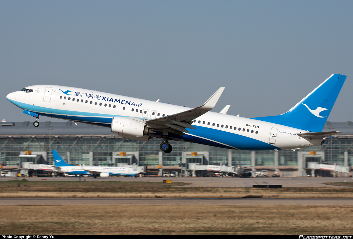 B-5750-Xiamen-Airlines-Boeing-737-800_PlanespottersNet_534565.jpg