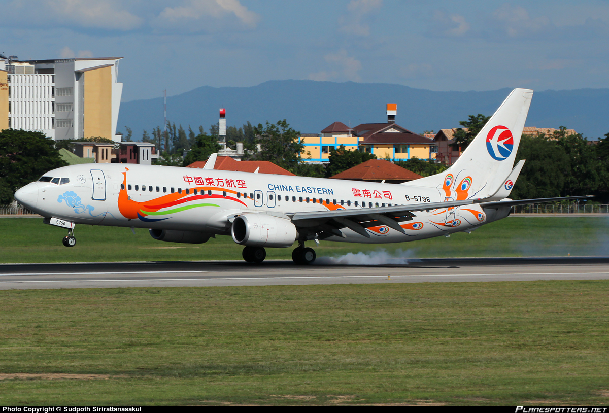 b-5796-china-eastern-airlines-boeing-737-89pwl_PlanespottersNet_640245.jpg