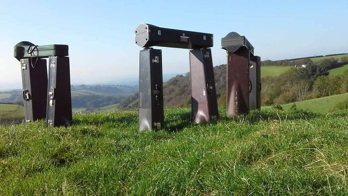 - bonehenge.jpg