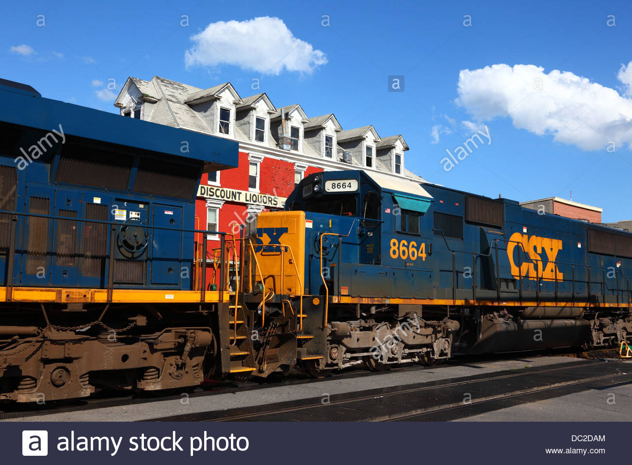 csx-diesel-train-number-8664-on-former-baltimore-and-ohio-railroad-DC2DAM.jpg