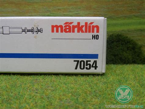 Downloading th-14.jpg