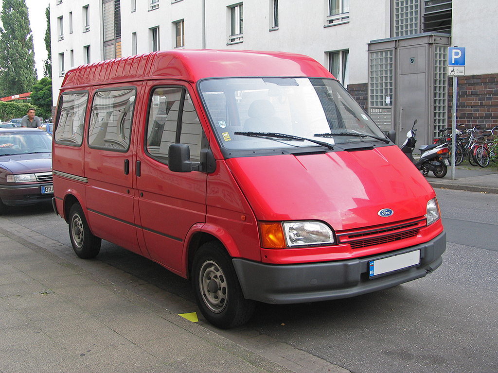 Ford_transit_5_v_sst.jpg