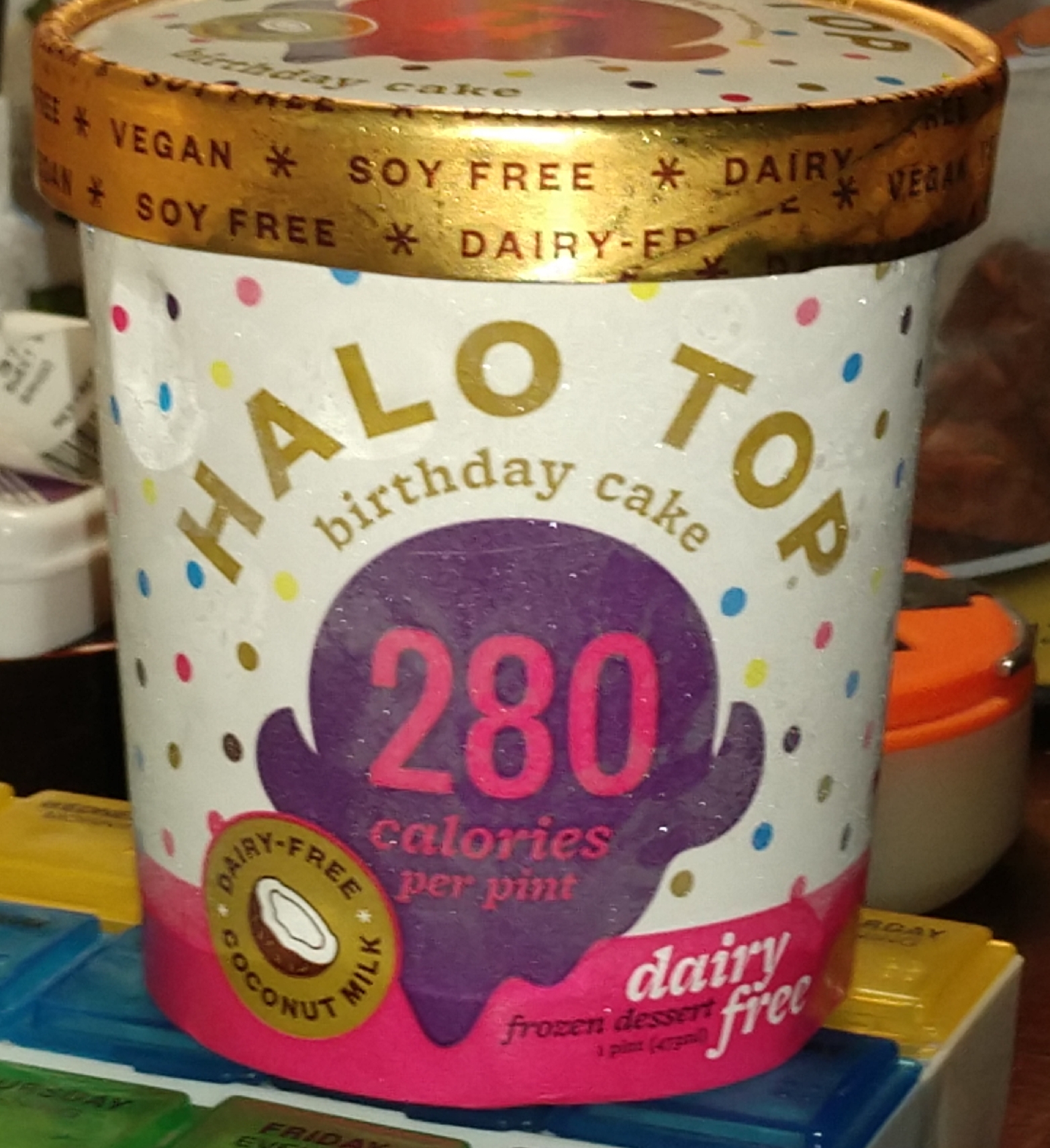 HaloTop_vegan_ice_cream_1.jpg