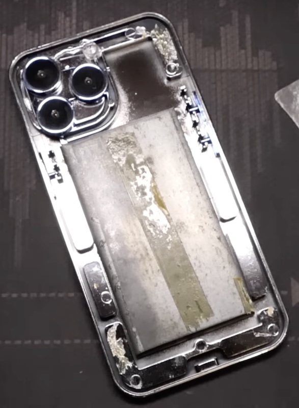 iphone knock-off.jpg