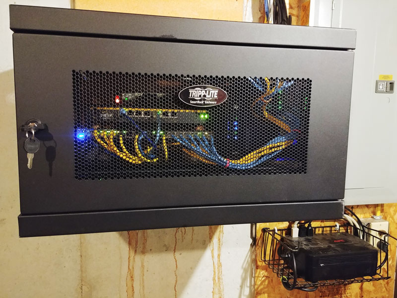 IT-cab2019-closed_sm.jpg