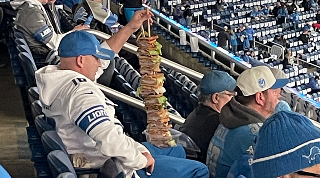 lionsfansandwich.png