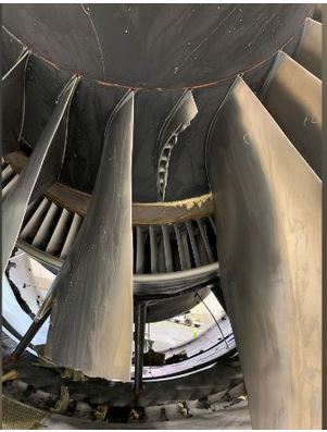 no-2engineUAL328.JPG