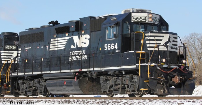 NS_5664_model_NS_GP38-2_locomotive_picture-700x364.jpg