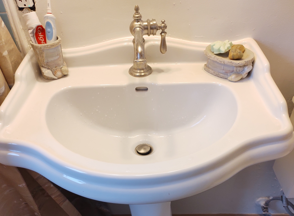 pedestal_sink.jpg