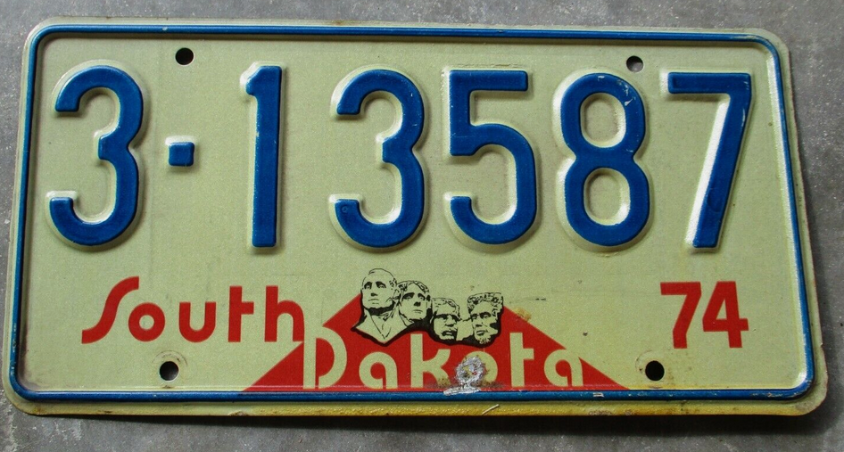 Screenshot 2024-04-29 at 10-57-01 South Dakota 1974 Rushmore license plate # 3 - 13587 eBay.png
