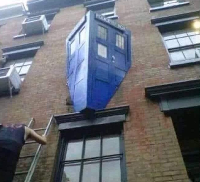 tardis.jpg