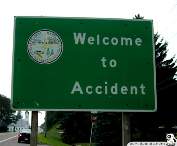 zz Funny-Signs-Accident-23.jpg